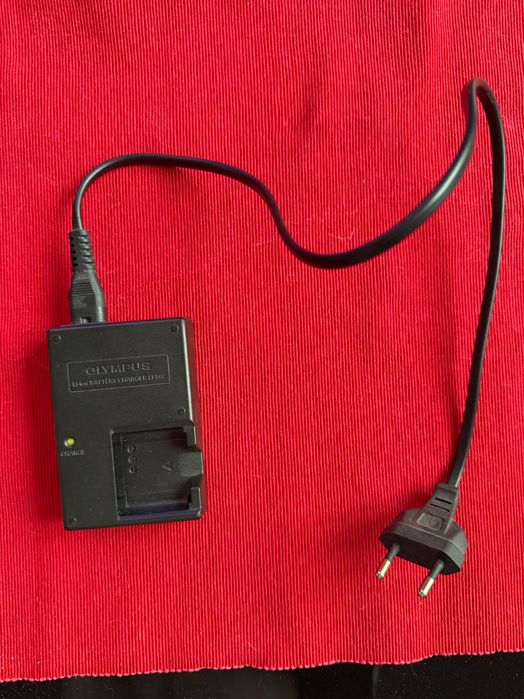 Incarcator Olympus LI-50C, original pentru baterii Li-I