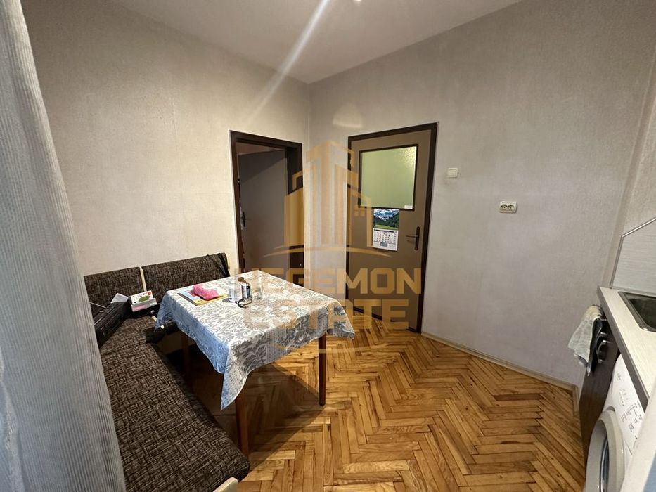 Продава се Тристаен апартамент в Варна, Трошево - 90 кв.м за 1834 €/кв.м - Снимка #3