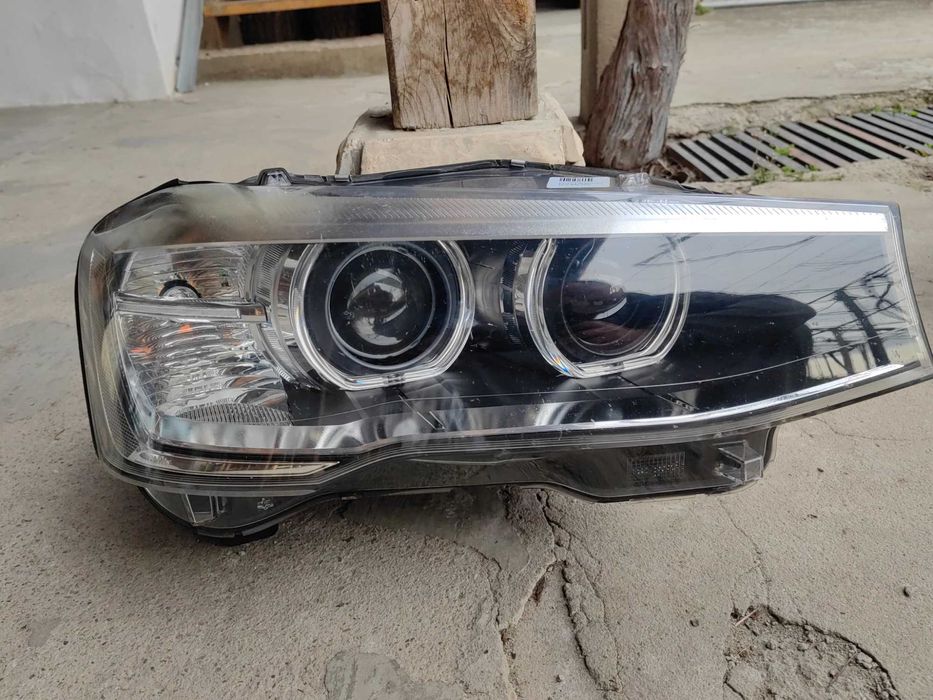 Фар BMW X3 F25 X4 F26 Xenon десен / Фар БМВ Х3 Ф25 Х4 Ф26 / Фар BMW F25 F26 Оригинален