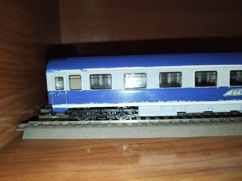 Vând vagoane HO ROCO