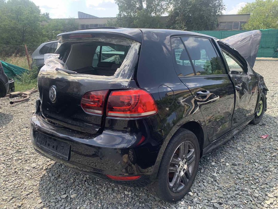 Фолксваген Голф 6 1.2 тси 2013 год. Vw Golf 6 1.2TSI 2013god