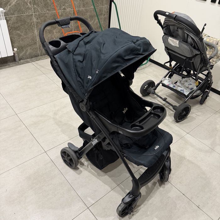 Коляска прогулочная