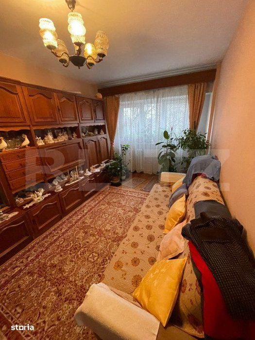 Apartament cu 4 camere , 79 mp, zona Micro 17 — fotografia 3