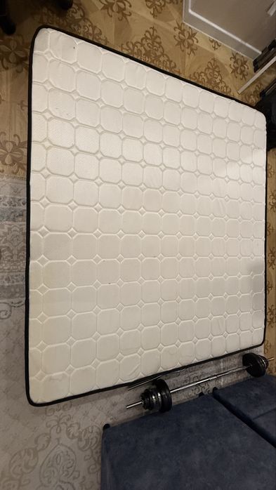 Матрас 200х180 см б/у