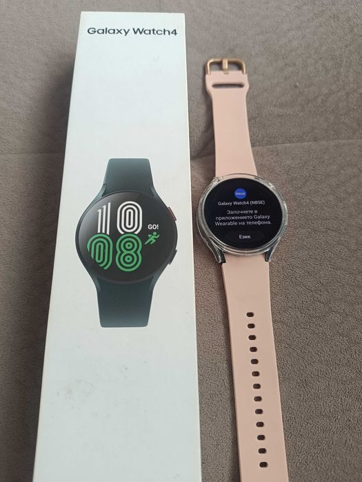 Смарт часовник Samsung Galaxy Watch 4, 40 mm