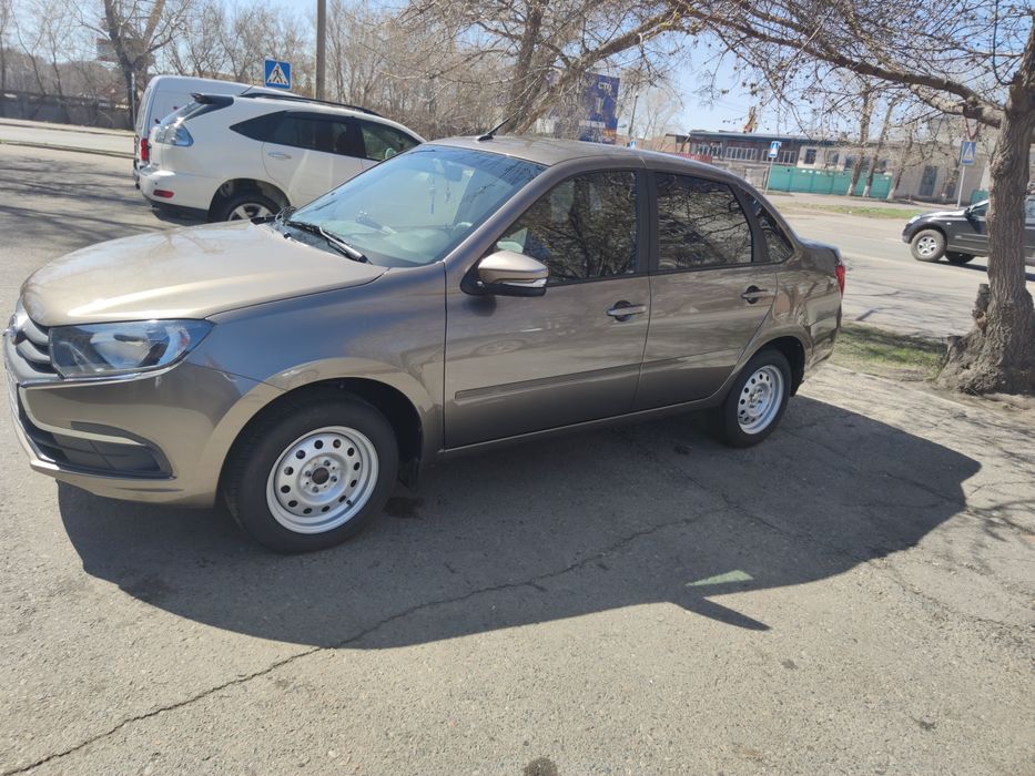 Продам Ладу Гранту FL
