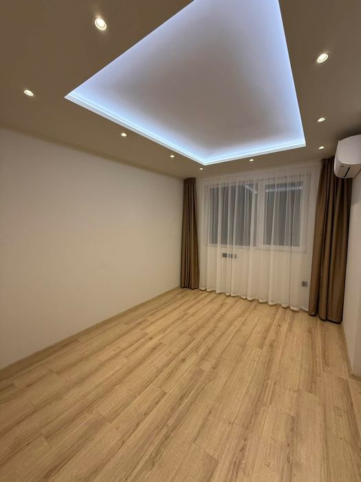 Продава се Тристаен апартамент в Варна, Младост 1 - 84 кв.м за 1396 €/кв.м - Снимка #4