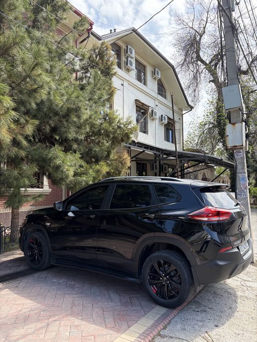 Tracker sotiladi ltz toza kraska