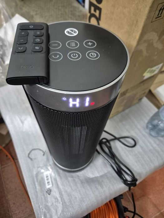 Aeroterma Dreo Solaris Slim - încălzitor  oscilant la 70°  telecomandă