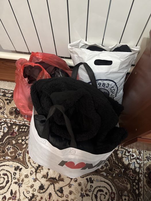 3 пакета женских вещей