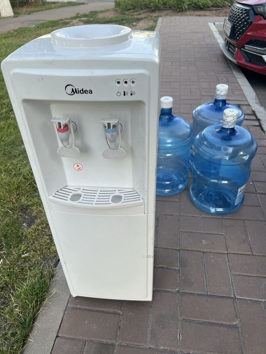 Продам кулер для воды.