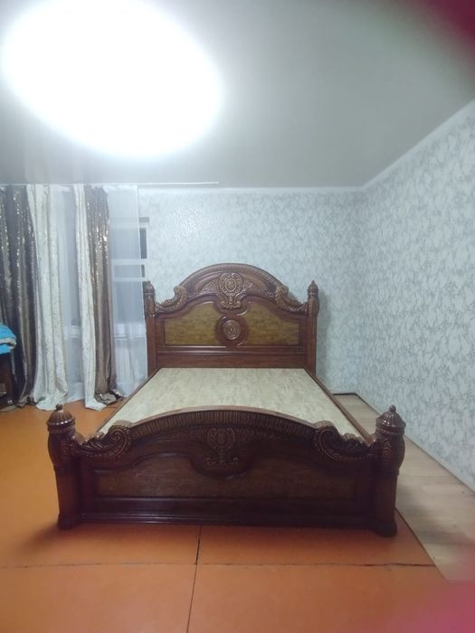 Спальный гарнитур в хорошем состоянии