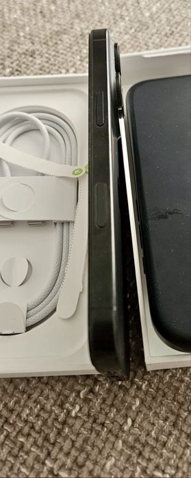 Iphone 16 pro 256gb Black Titanium