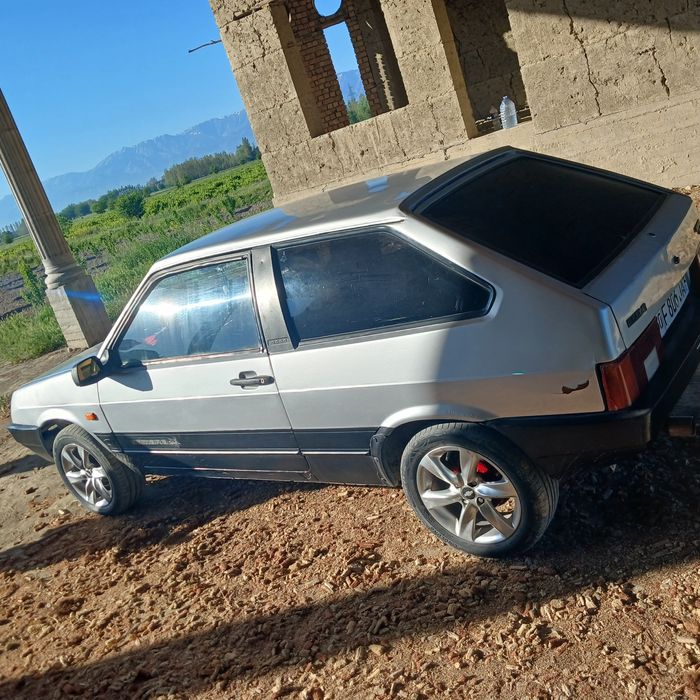 Moshinaga javob lada davirnos bilan olsayiz bulade