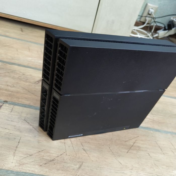 Плейстейшън PS4 Pro