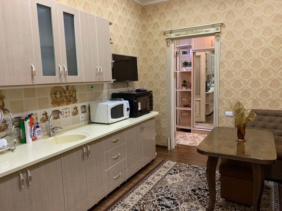 Сдам в Новосторойке, Чиланзар 6, метро Мирзо Улугбек, 3-х комнатная