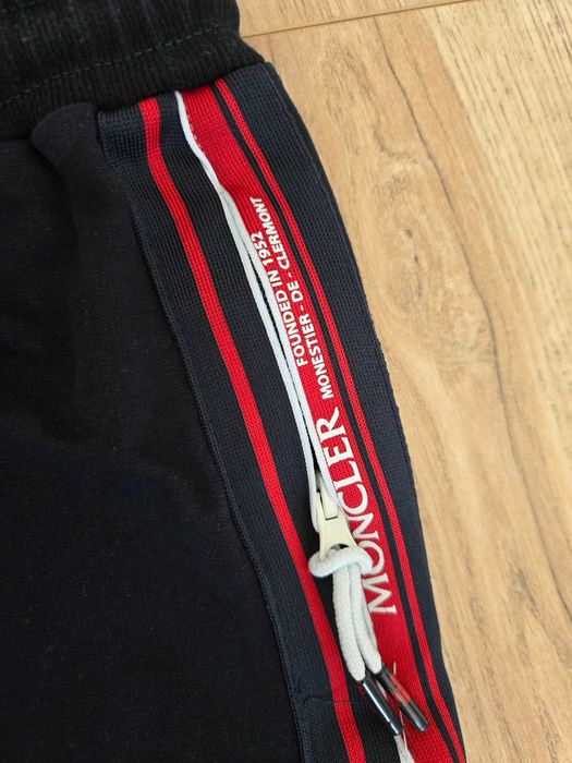 Анцунг за момче -Moncler 122