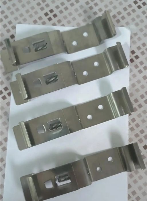 Set 4 bucati suport metal numar înmatriculare