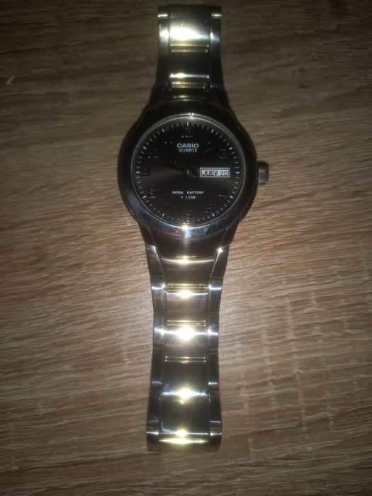 Vand ceas casio si schimb