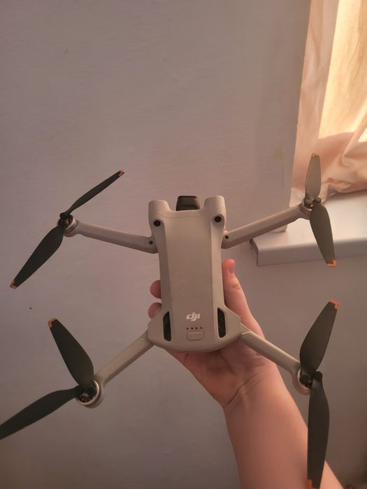 Продам, дрон диджей мини 3про торг имеется