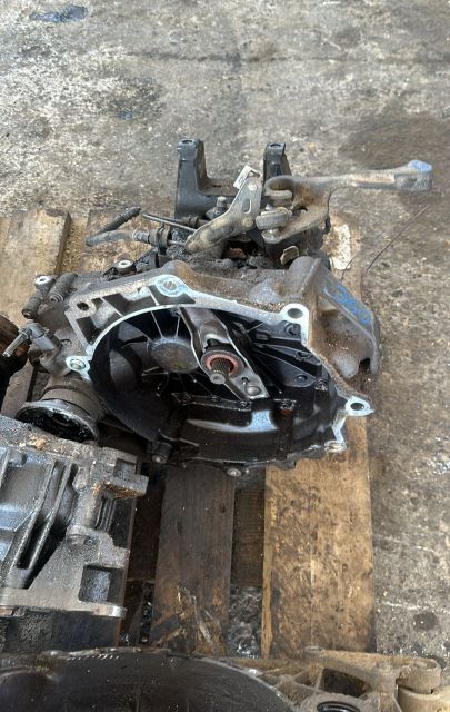 Cutie de viteze manuala Volkswagen VW Bora prima generatie