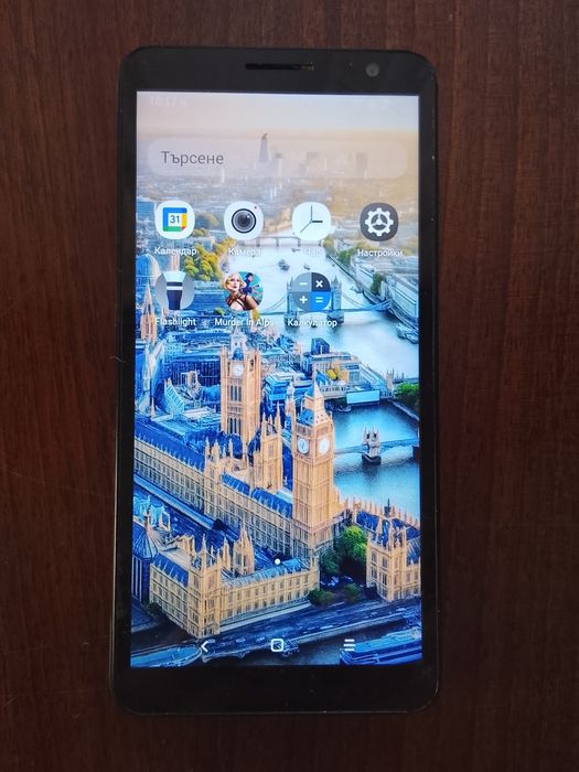 Алкател телефон 32 гб.