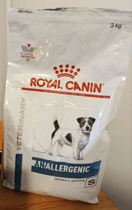 Royal Canin Veterinary Anallergenic Small Dogs.