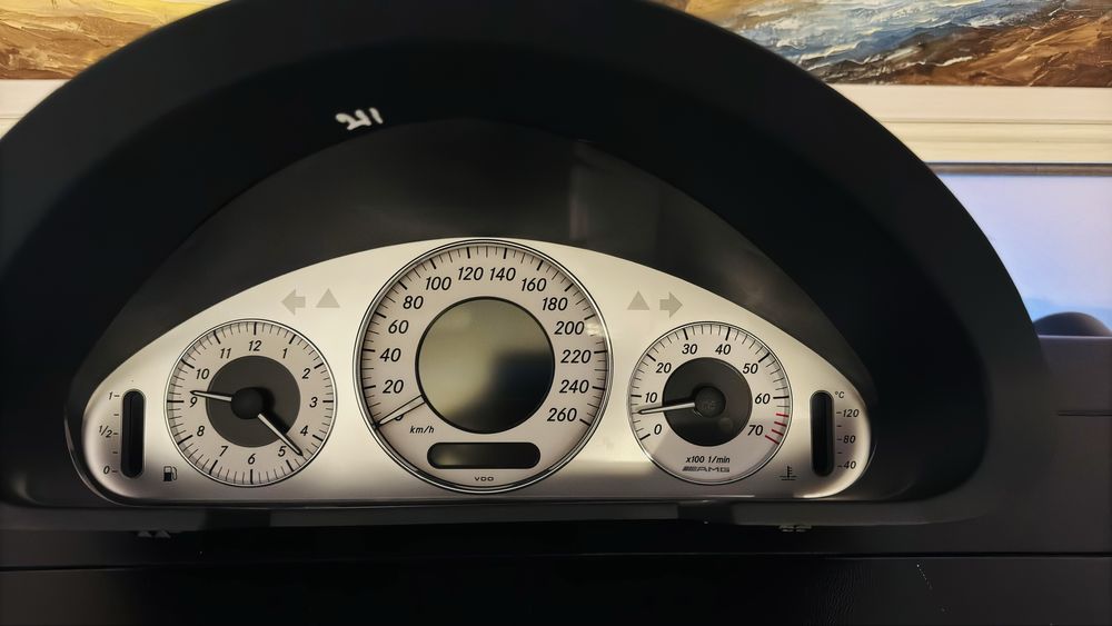 Щиток приборо w211  рест