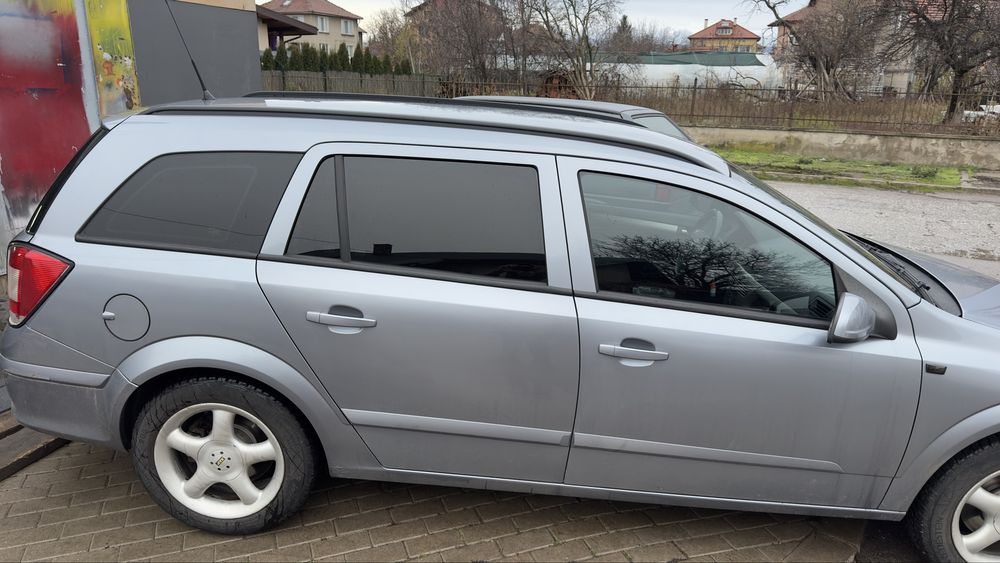 Затъмняване на автомобилни стъкла 1 година гаранция от разлепване!!