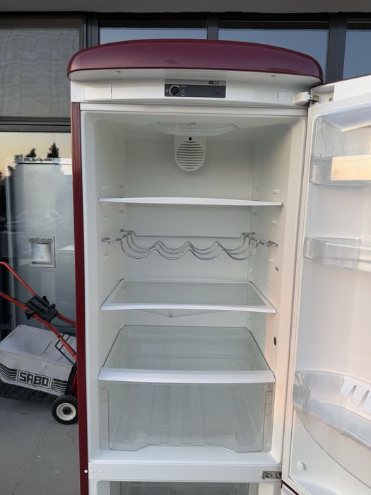 Ретро Червен хладилник с фризер Gorenje 185см