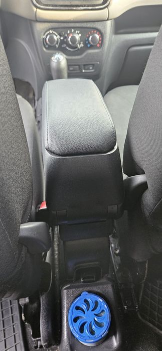 Cotiera Dacia docker