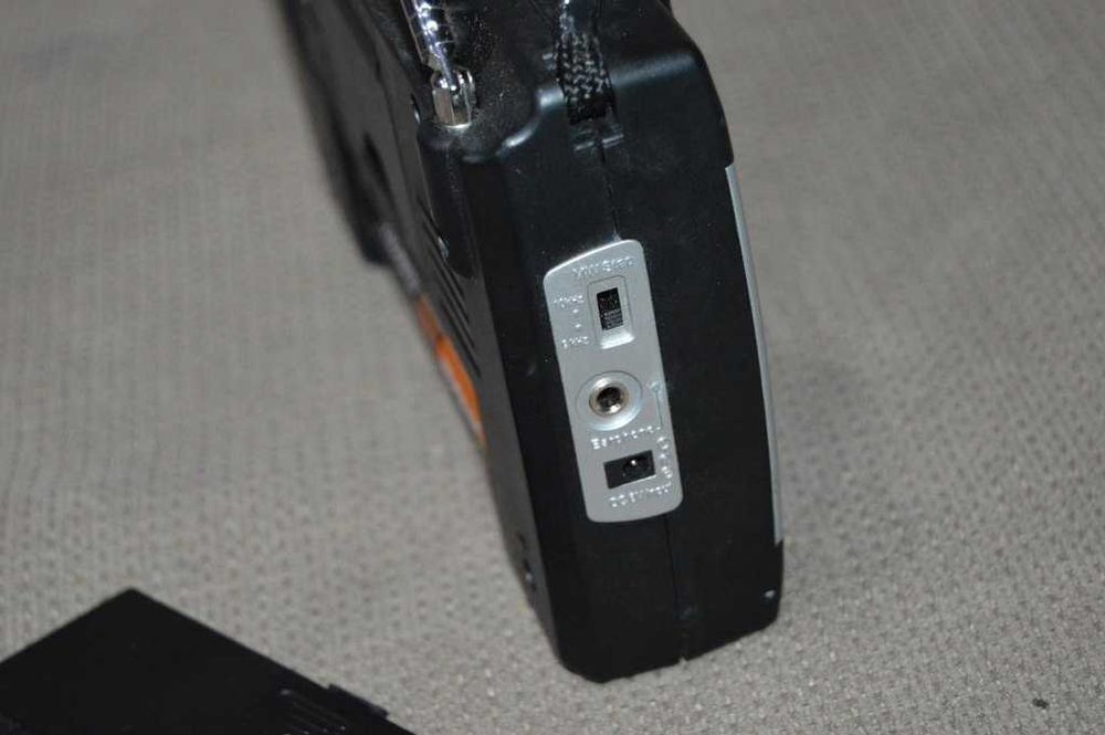 Radio portabil BENCH KH2026 cu 4 lungimi de unda