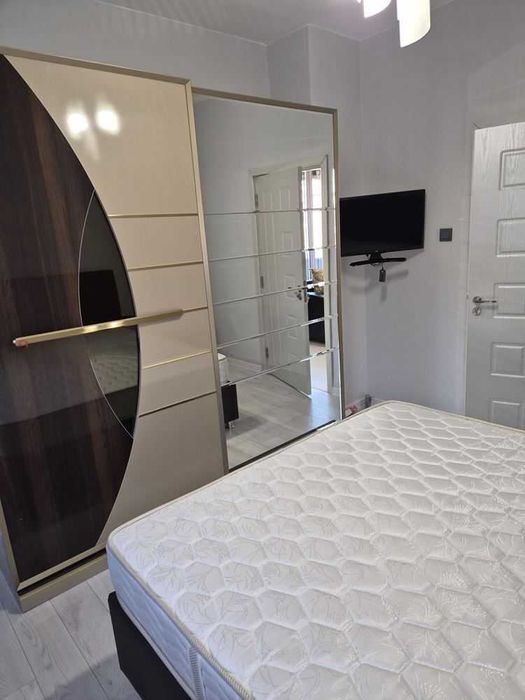 Тристаен апартамент в Кючук Париж