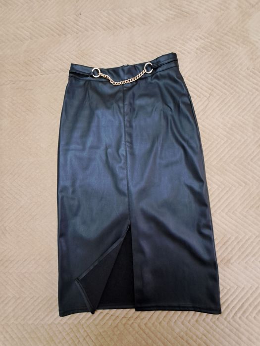 Продам женскую юбку карандаш