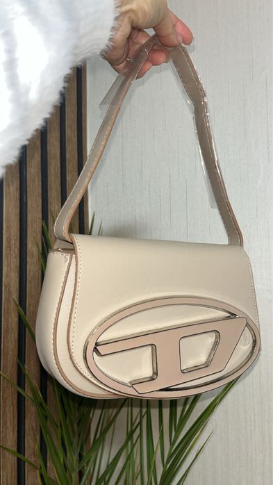 Нови дамски чантички