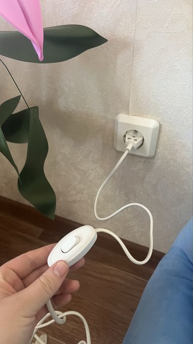 Продам светильник