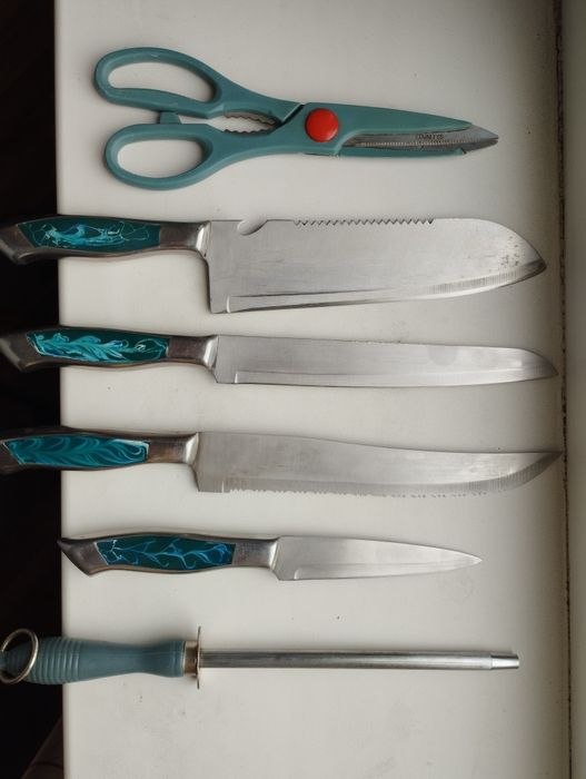 Набор ножей с подставкой