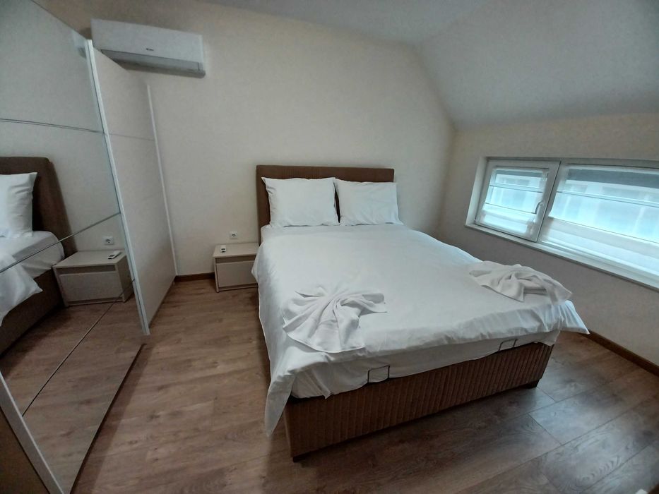 Дава се под наем Тристаен апартамент в Варна, Център - 90 кв.м за 850 € - Снимка #8