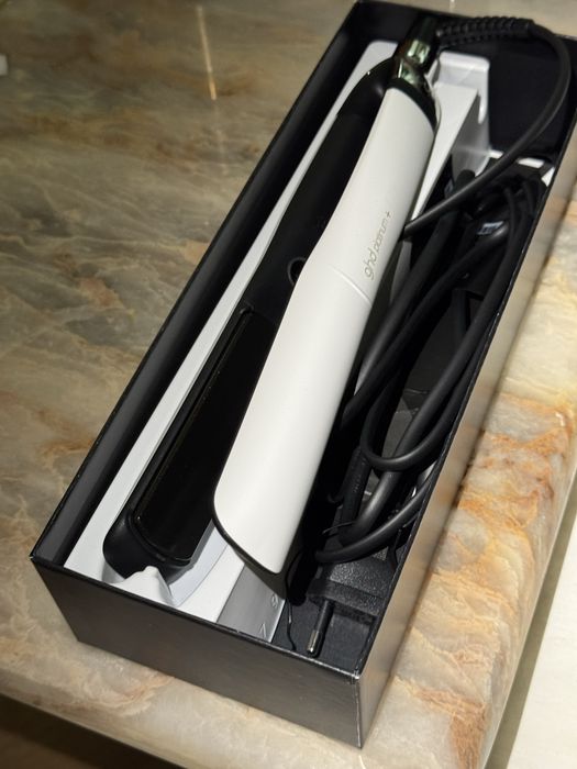 Placa de păr GHD Platinum + Professional Smart Styler, nouă, nefolosită, în stare perfectă