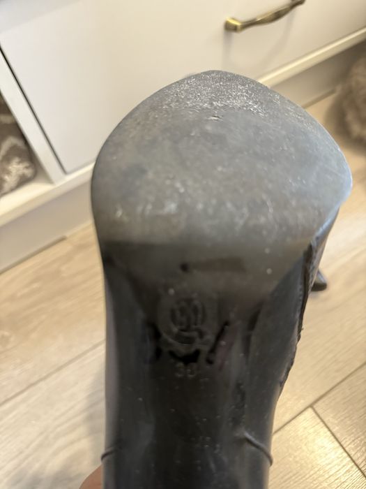 Продам осенние ботинки