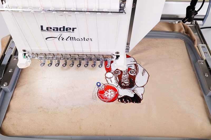 Mașina de brodat Leader Artmaster LE-10