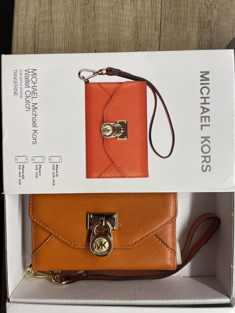 Iphone 4 on sale michael kors clutch