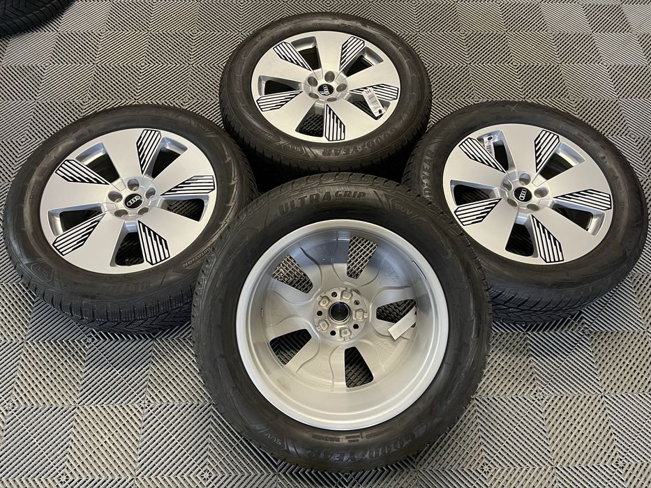 Jante Roti 19 Audi Q7 Q4 Q8 E Tron VW Touareg Anvelope iarna 255/55R19