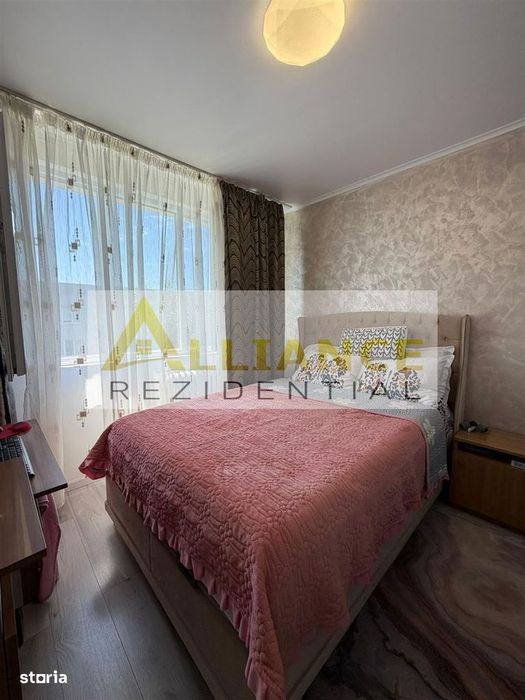 Apartament 4 Camere Si 2 Bai De Vanzare - Zona Metrou 1 Decembrie