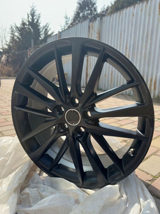 Продам диск с резиной 245/40/19