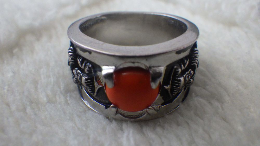 Мъжки пръстен от неръждаема стомана със синтетичен камък ахат, ръчно изработен във викингски стил