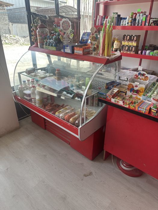 Витрина холодильник