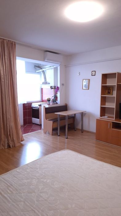 Inchiriez Garsoniera Gavana 3cu centrala proprie