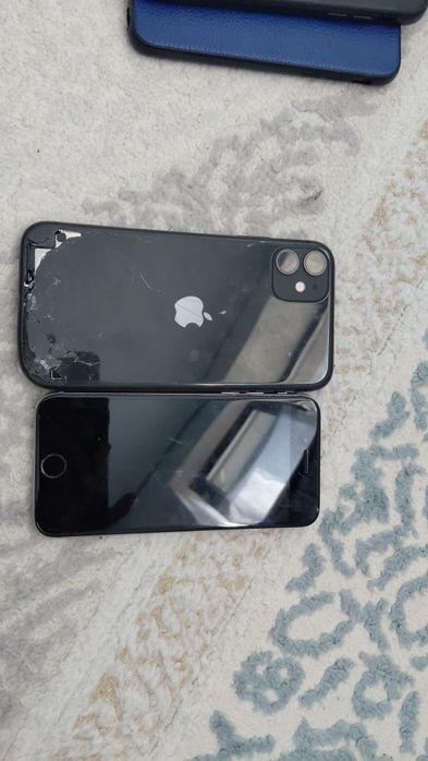 продаётся Айфон 11 оба