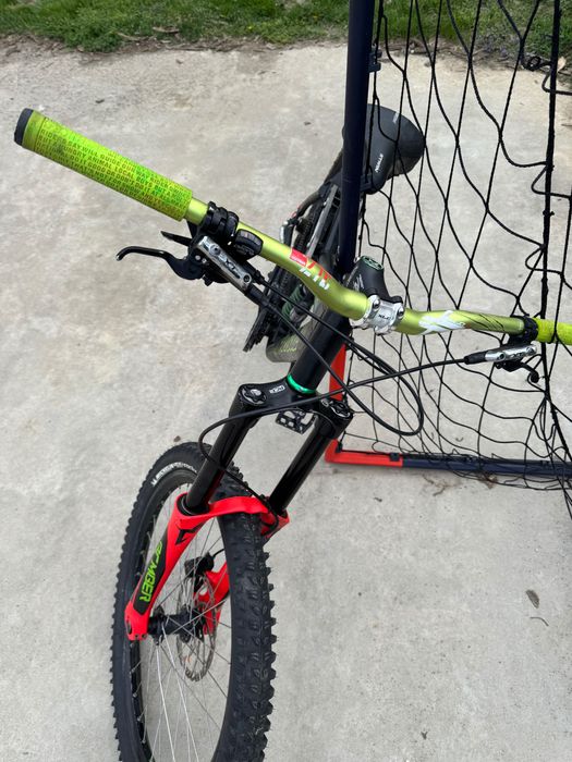 Kona Stinky bicicleta full suspension mountain bike